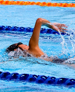 female_swimming
